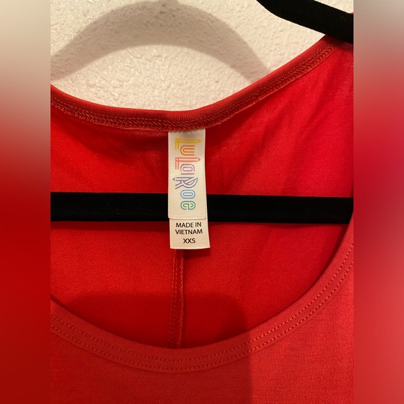Lularoe Perfect T Top Tunic Shirt Tee Solid Red Split Hem XXS - Picture 2 of 6